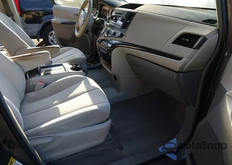 2011 Toyota Sienna Le V6 из США, поврежденный, VIN 5TDKK3DC0BS127985